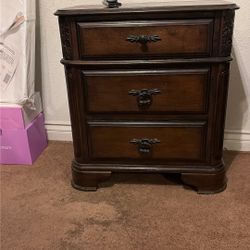 Dresser And Side table 