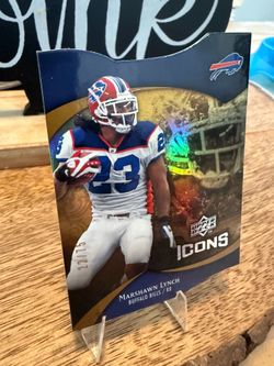 2009 Upper Deck Icons Gold Holofoil Die Cut #47 Marshawn Lynch /75 MINT beautiful condition for a die cut
