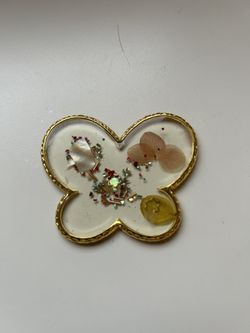 Butterfly appliqué for nails 