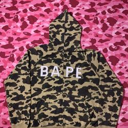 99’ Bape 1st Yellow Camo Swarovski SpellOut Hoodie