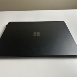 Microsoft Surface Laptop 