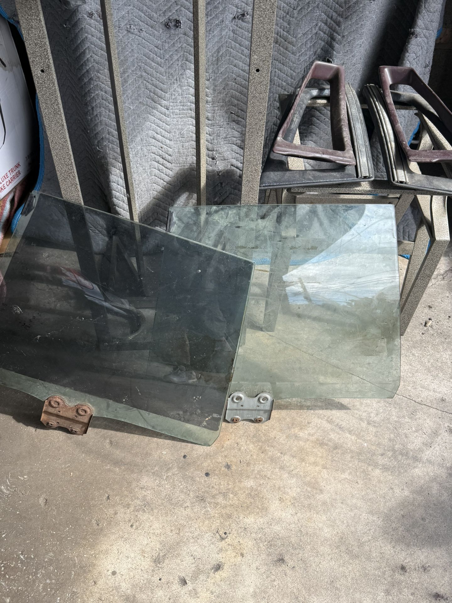 1986 To 1990 Rear Door Window Glasses Only