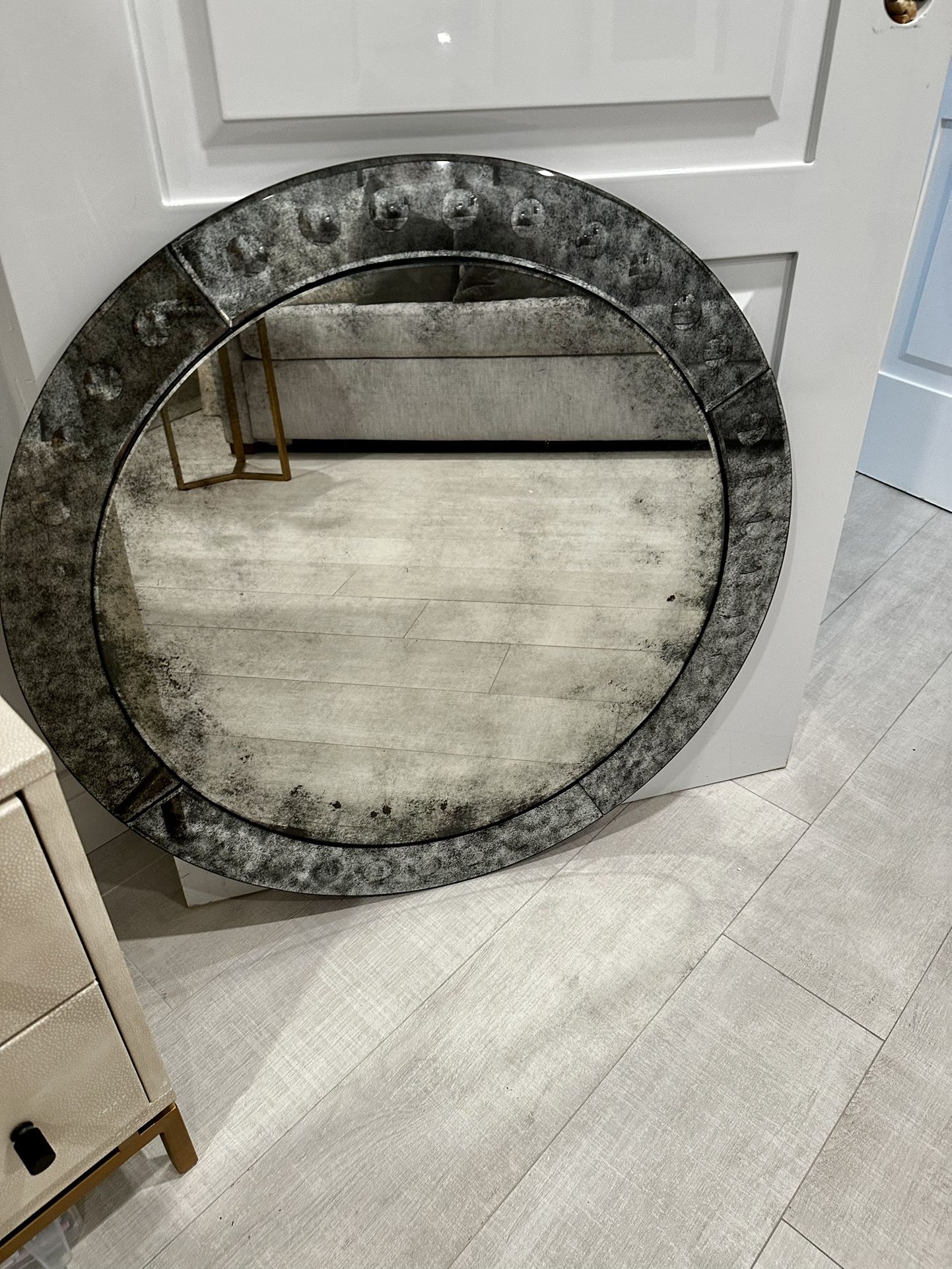 Palazzo Antique Mirrored Bath Accessories