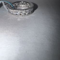 925 Silver Size 6 Moissanite Ring