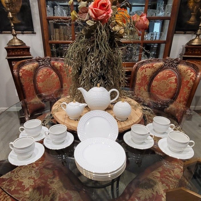 24K Gold Rim Porcelain Golf Ball Dish Set Coffee Mugs and Plates