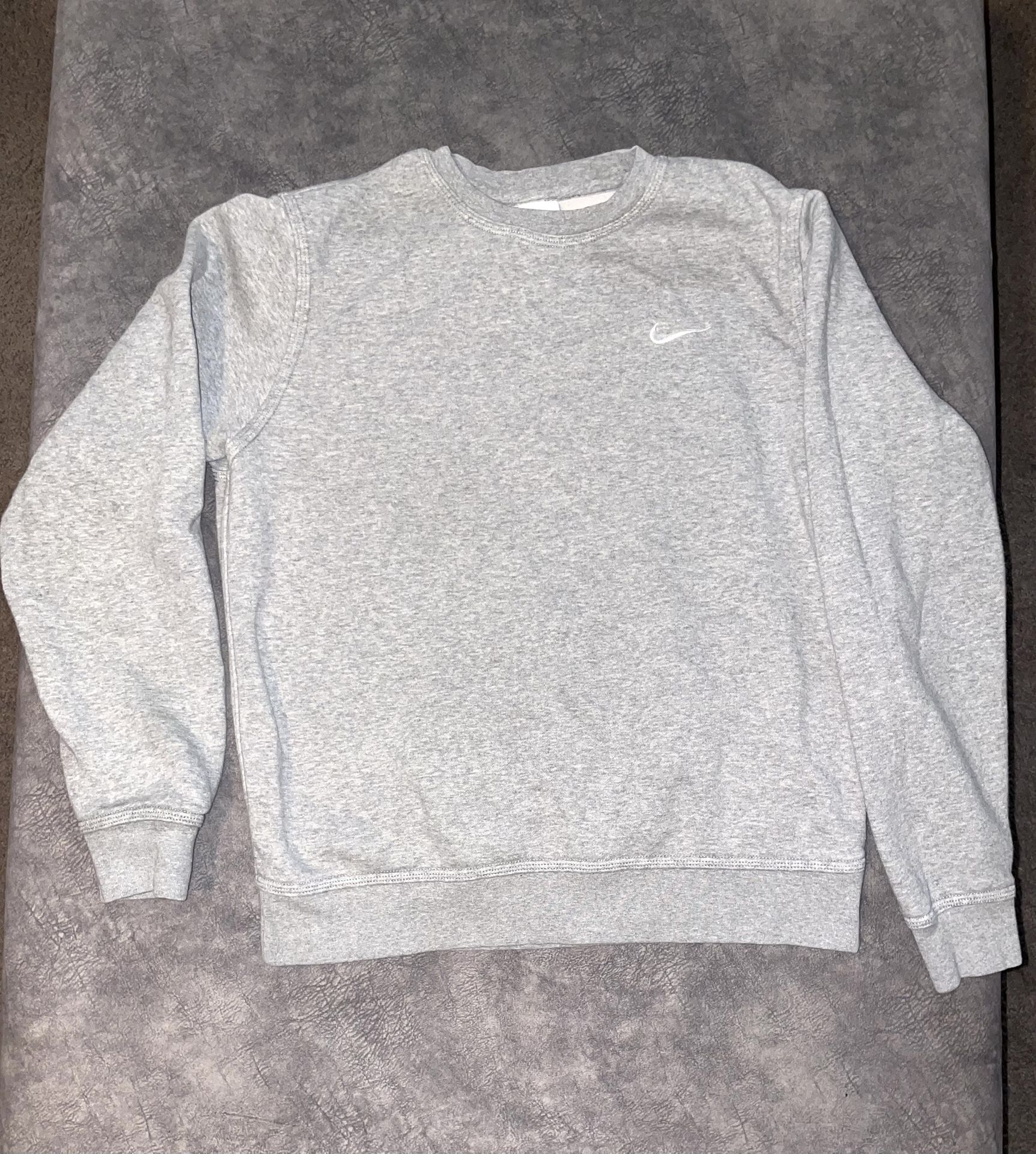 Nike Men's Light Gray Crewneck Sweater medium 