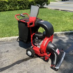 Troy Bilt Zero Zero Turn Self Propelled Leaf Vac / Shredder / Chipper