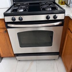 GE Cooking Range/ Oven And Stoves 