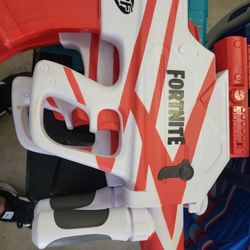 2 Fortnite Nerf Guns With 200 Bullets