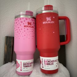 40oz Red Hearts Stanley