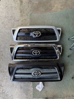 Toyota Tacoma Grille (2005-2011)