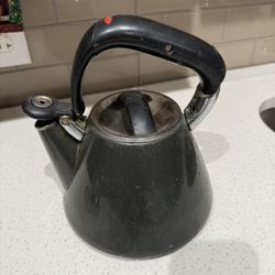 1.7 quart oxo tea kettle 
