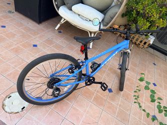 TREK Wahoo 24” Premium Kids Bike – Shimano 8-Speed – Excellent Condition + Upgrades