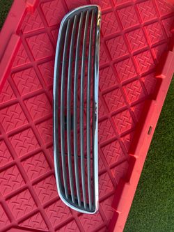 Lexus ES300 Grill
