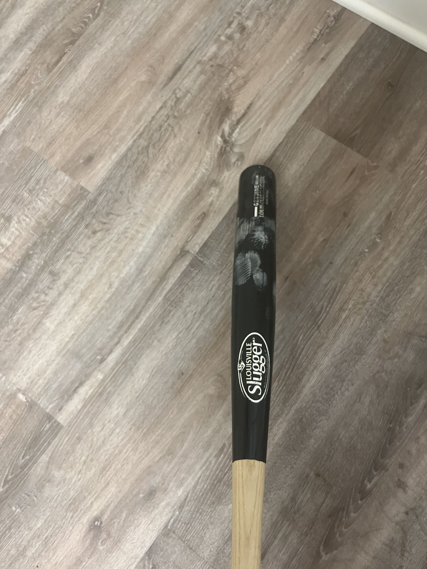 30 Inch Louisville Slugger wood bat