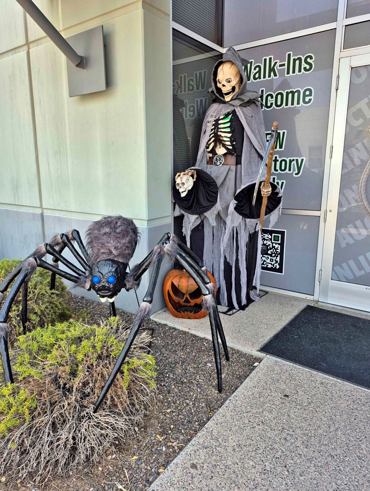 KiLiKuaLa 8.5Ft Halloween Animatronic Balthazar Reaper,Halloween Decor