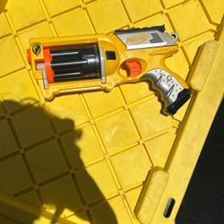 Nerf N-Strike Maverick REV-6
