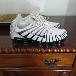 Nike Shox New 8.5 Men 