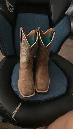 Ariat women boots 6B