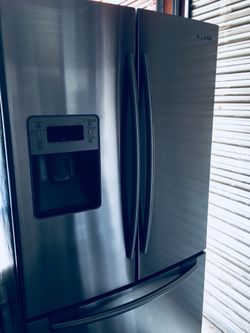 Samsung French door refrigerator