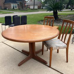 Table With Chairs / dining / Kitchen