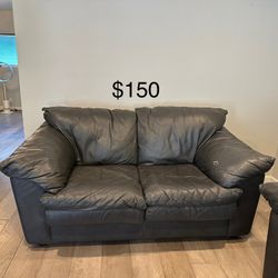 Leather Love Seat & Chair W/ottoman
