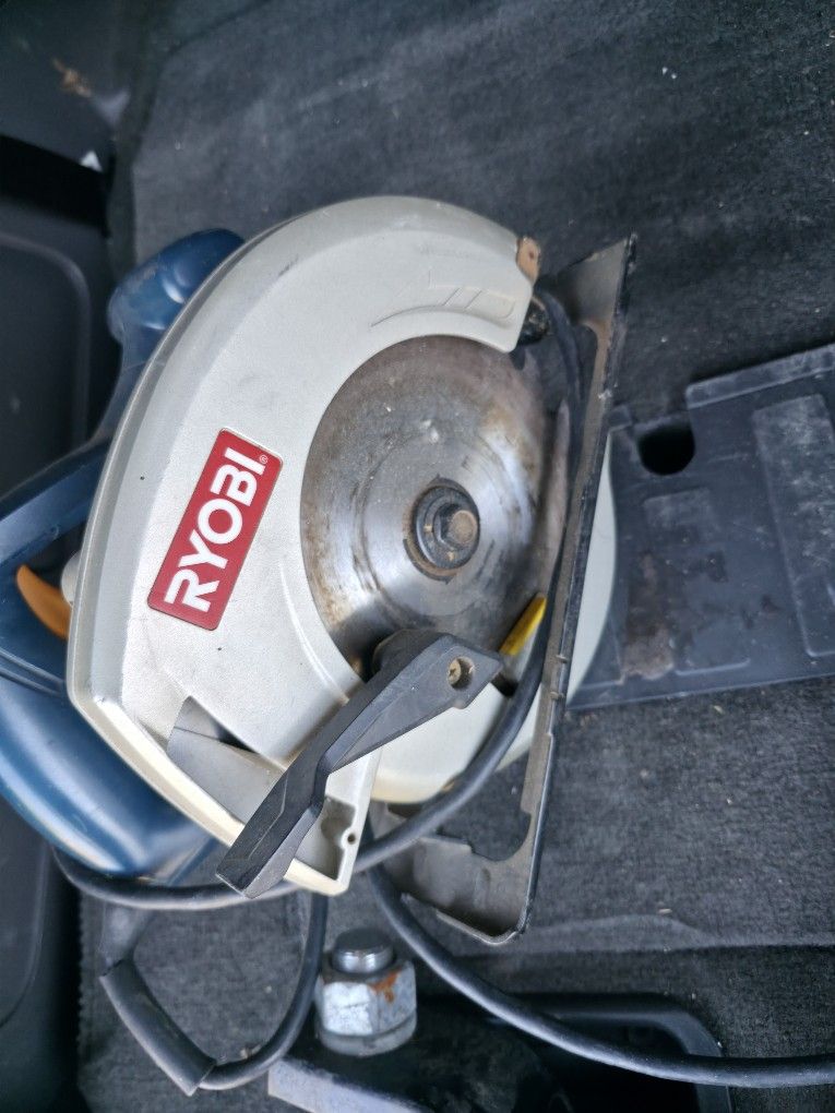 RYOBI 120V CORDED CIRCULAR SAW 7 1/4" 12A CSB123