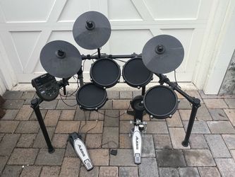 Alesis Nitro Mesh Electronic DrumSet