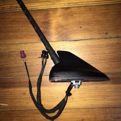 Ford Roof Shark Fin Antenna Module