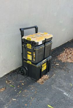 Dewalt tool box’s