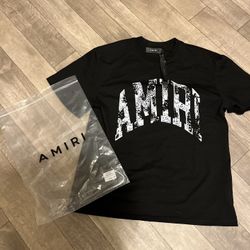 Amiri staggered logo tee- black , size M
