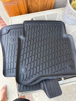 Car floor mats