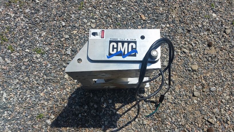 CMC PT-130 TILT AND TRIM for up to 140 HP