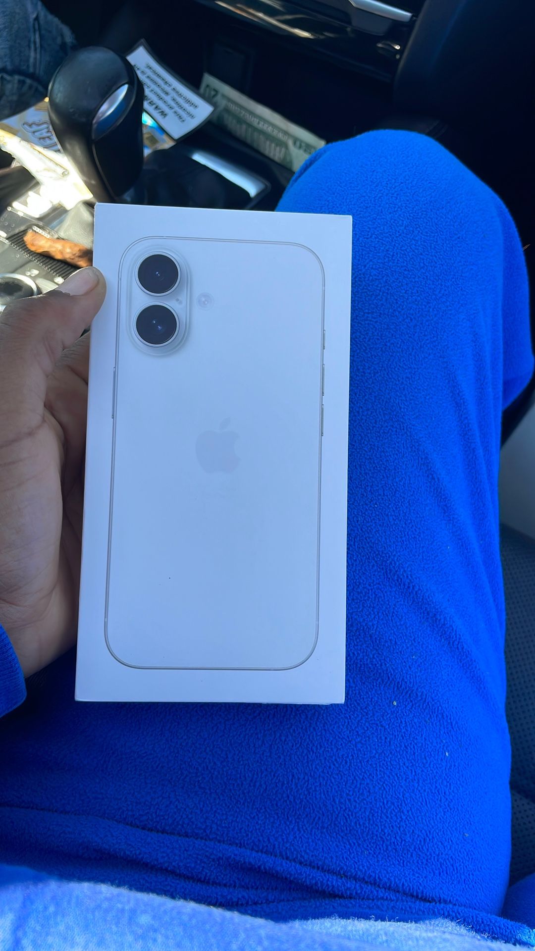 iPhone 16