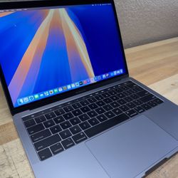2018 13” MacBook Pro - 2.7 GHz i7 - 16GB - 512GB SSD - Low Cycles