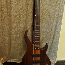 Peavey Grind Bass Guitar 