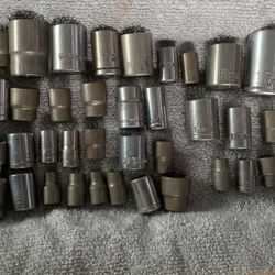 40+ Sockets