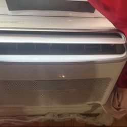 Window AC Unit 12,000 BTU