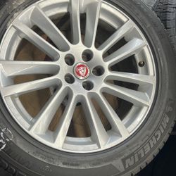 19”. Jaguar. Stocks.  255/55/19