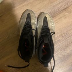 basketball shoes