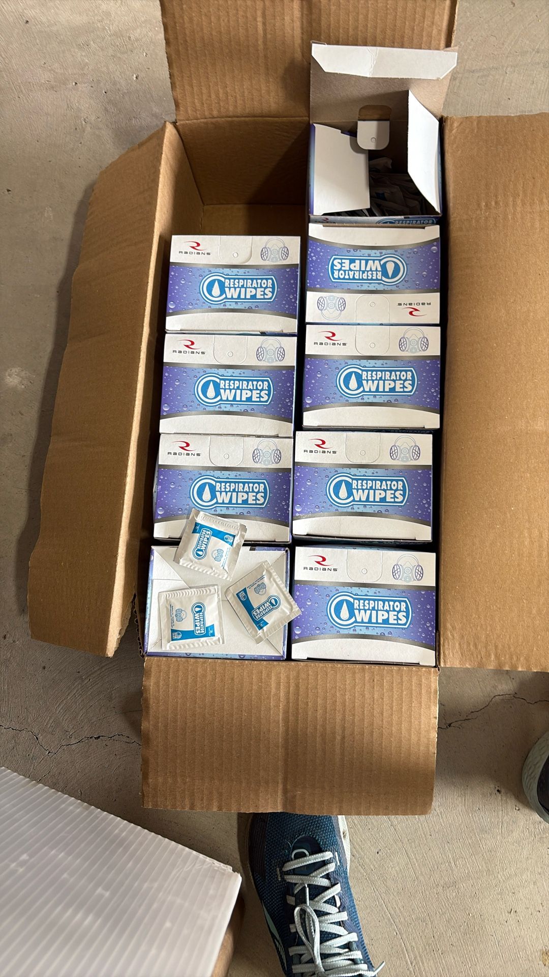 Respirator wipes, nine boxes