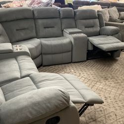 New Fabric Recliner Sectional Couch / Free Delivery 