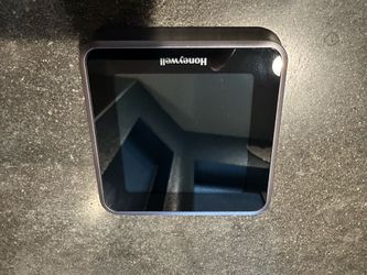 Honeywell Home T5 a smart, Wi-Fi thermostat
