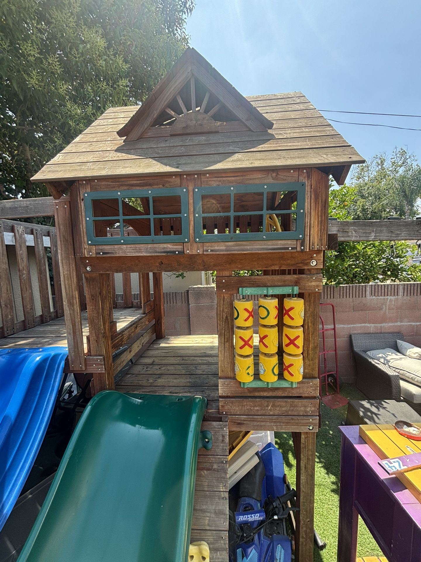 PLAY SET SWINGS INCLUDED P/up In Downey