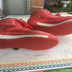 Reebok tennis shoes size 9 only $15 firm