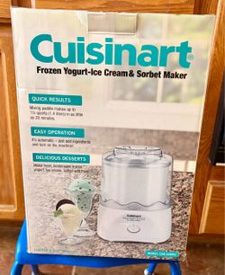 Cuisinart Ice Cream & Frozen Yogurt Maker