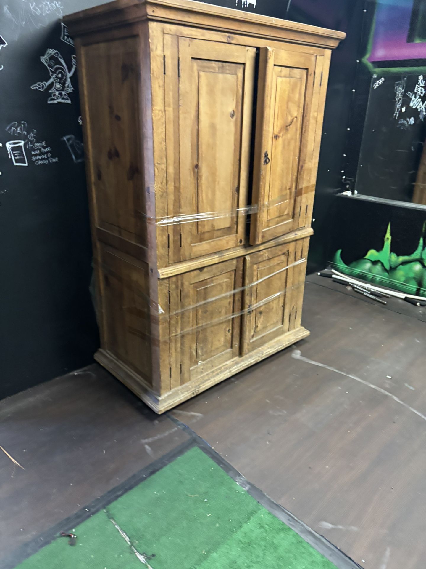 Double Door Oak Wood Entertainment Center