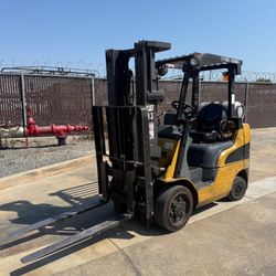 2014 CAT FORKLIFT 