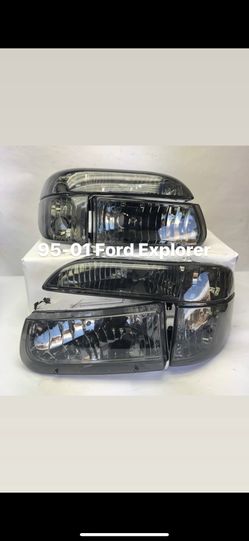 95-01 Ford Explorer headlight