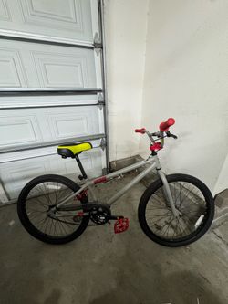 24” Dynacraft Tony Hawk BMW Bike
